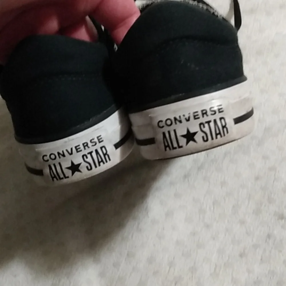 Converse black and silver tennies - Picture 2 of 9
